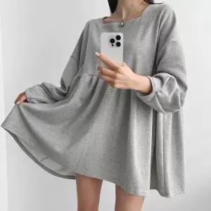 여자 박시 플레어 스퀘어넥 롱티 미니원피스