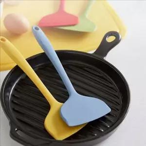 대형 실리콘 뒤집개 스파츌라 와이드 뒤집개 일체형 주방 조리