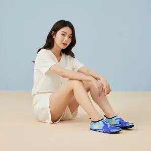 여름 휴가용 아쿠아슈즈 남녀공용 계곡 바다 물놀이 신발 커플