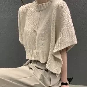 [탑온탑] 뮤엔 센터 라인 크롭 니트