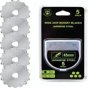 헤드리 툴스 45mm 로터리 크로셰 엣지 스킵 블레이드는 Olfa 피스카 커터에 맞는 수납 케이스와 함께