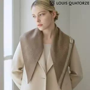 루이까또즈 LOUIS QUATORZE 마리애비뉴 캐시미어 삼각 양면 머플러 1EKC002 378372