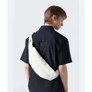 [데상트]심플 힙색 아이보리(SQ123UBG1L) SQ123UBG1L_IVY0 322227