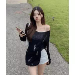 무배 보트넥 언발 오프숄더 데미지 니트 워너비뮤즈 (36156448)