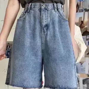 캐주얼룩 데일리 여름 무드 루즈핏 바캉스룩 와이드 힙한 연청 시원한 미디 데님 반바지