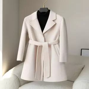 아이보리코트 여성 울 코트 캐시미어 패션 스타일 겨울 간절기 가벼운