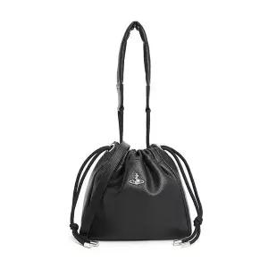 [비비안웨스트우드] 힐러리 스몰 여성 버킷백 4C03000CU S000D N403[35779856]