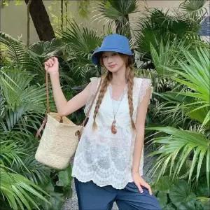 나시셔츠 레이스자수 레이어드 블라우스 여름 민소매 여성