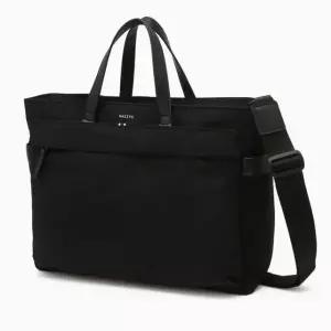 갤러리아 [헤지스ACC] HJBA6E320BK 블랙 로고프린트 가죽 토트백