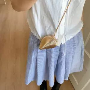 원더맨 여친 데일리룩 가방 미니백 메탈 아연 합금 자개 숄더 겸 크로스백 파우치 KUK5