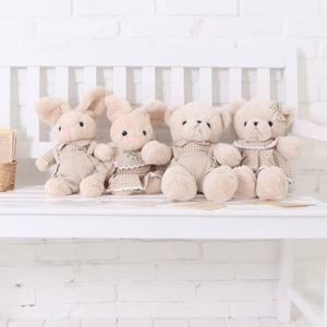 [인기선물][아이아라 애착인형]42cm 클래식 테디베어 곰인형 토끼_멜빵바지 & 원피스치마 4종