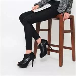 [오노마] ONM 아 가보시 토오픈 옆 지퍼 킬힐 하이힐 앵클부츠 구두 (S8305112)