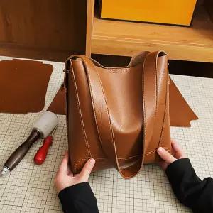 가죽 가방 만들기 DIY 가죽공예 피크백 가방 키트 바느질