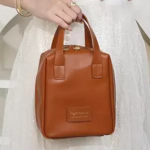 가죽 휴대용 여행용 화장품파우치 대용량 수납가방