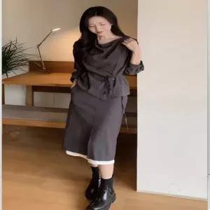 [시슬리]오비 밑단 배색 H라인 스커트_s