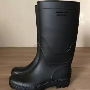 [에이치플러스몰]남성 올블랙 롱 레인부츠 클래식 장화 낚시 작업화 블랙 5N