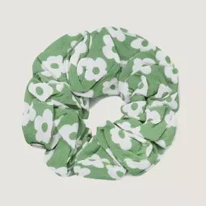 [후아유] 써머 플라워 스크런치 (WHAWD2573A-T)