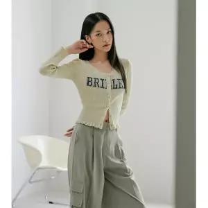 [롯데백화점]에고이스트 레터링 자카드 슬림핏 니트 풀오버 가디건(ER2KG562)