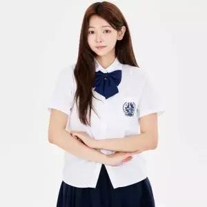 화이트 일본스타일 네이비자수 베이직 반팔 셔츠