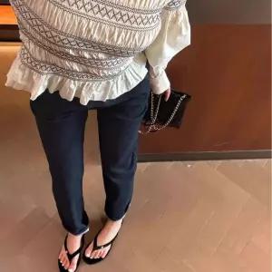 EAMT 여자 슬리퍼 양가죽 버전 프렌치 큐빅가죽 플랫 쪼리 아웃도어 샌들 YJ5