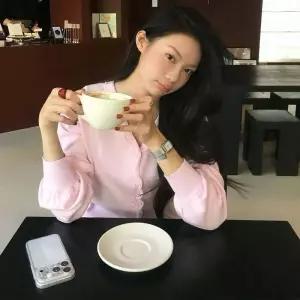 매장정품 PLASTIC ISLAND 플라스틱 아일랜드 [PLA by] 러플트리밍 브이넥 가디건 PS7OK307 PS7OK3071 13076