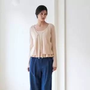 매장정품 PLASTIC ISLAND 플라스틱 아일랜드 [SET] 나시탑밑단프릴 니트가디건(PS7OK304) 1307526