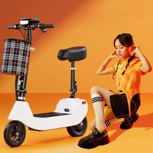 앉아서 타는 전동 킥보드 접이식 그린 앉아서타는전동킥보드 등하원 좌식 탑승형 5A 세발