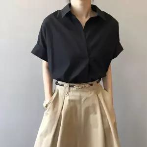 [롯데백화점]티뷰 오픈 카라 루즈핏 블라우스_V5B-CBL014