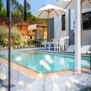 [강원] 강릉 더그레이 스파&수영장 펜션(강원, 강릉)