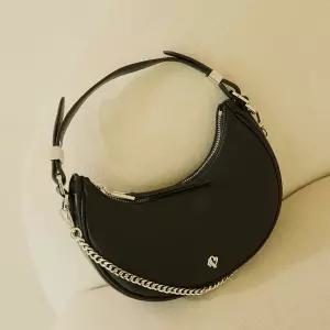 알도 샬리사 숄더 백 - 블랙 ADB1H041HZ004