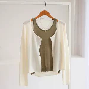 [잇수다] 리뚜앙 시스루 나시 레이어드 라운드 봄 니트 가디건