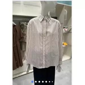 [롯데백화점]쥬크 루즈핏 스트라이프 셔츠 Z253MSC301