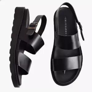 버클 투스트랩 남성 가죽샌들 플랫폼 키높이 여름샌달