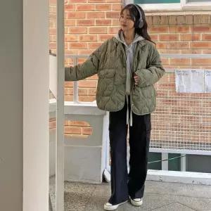 [신상오픈런]여성용 경량 오버핏 퀼팅 패턴 패딩 점퍼 (42083832)