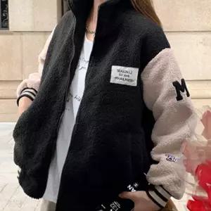 여자 해외 여행 공항 패션 후리스 야구 점퍼 뽀글이 양털후리스코디