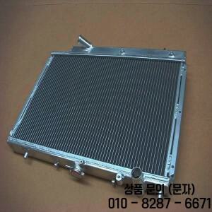 신형 고성능 알루미늄 라디에이터 + 팬 (1989 1994 마쓰다 323 GTX 패밀리아 프로테제 / 포드 용)