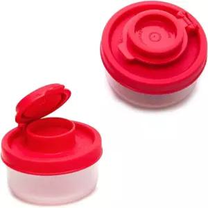 이동 중에도 사용할 수 있는 2Pcs 레드 스몰 소금 및 후추 쉐이커 뚜껑이 세트 여행 캠핑 테이크아웃용 40G