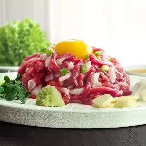 마장동에서 당일 작업한 국내산 소고기 차돌박이 육회 300g + 간장맛소스 신선 썰어서 냉장