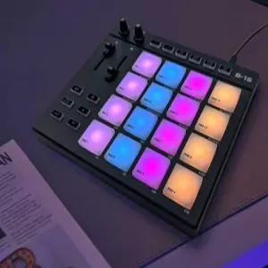 비트메이커 미디 타격패드 큐브 사운드 믹서 작곡가 작업실 프로 크래프트