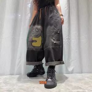 팬츠 봄 캐주얼 여성용 트렌드 배기핏 캐릭터 힙합 프린팅 오버핏 데미지 청바지 원픽1