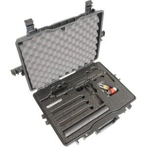 케이스 클럽 컴팩트 우지 브 케이스는 이미지화된 오리지널 소총 변형(아래쪽으로 접히는 트윈 스트럿 금속 재고 포함)을 방수 하드 쉘 케이스에 장착하고 사전 절단된 폐쇄형 셀 폴리에틸렌 폼을 사용합니다