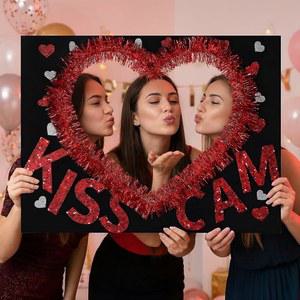 라탄뷰 대형 웨딩 포토 부스 소품, 31.5 X21.6인치 키스캠 프레임 골판지 컷아웃 발렌타인 사진 사진: 갤런타인 데이 파티 생일 장식 (퓨리 하트)