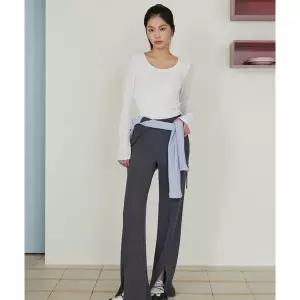 [롯데백화점]에고이스트 U넥 슬림핏 베이직 긴팔TS(ER2CL360)