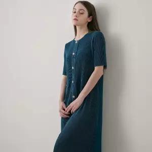 금장 버튼 플랩포켓 세로주름 플리츠 원피스_YK03WNPOP04