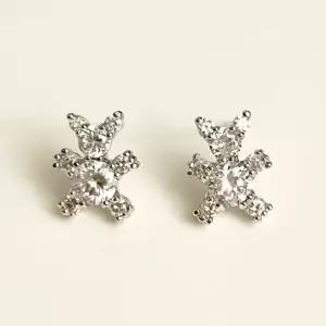리틀 베어 크리스탈 곰돌이 큐빅 포스트 귀걸이