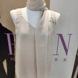 리안뉴욕 민소매스카프블라우스(RUYWST010)_BP 705437