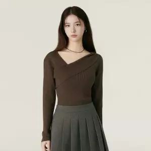 백화점 로엠 오프숄더 스웨터 RMKAF49R13