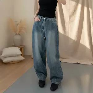 여성 중청 와이드핏 스트라이프 벌룬 청바지
