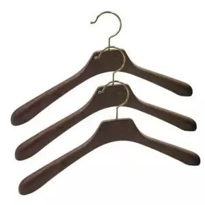 [생활] 남성복정리 우드디자인 옷걸이 플라스틱형 3P