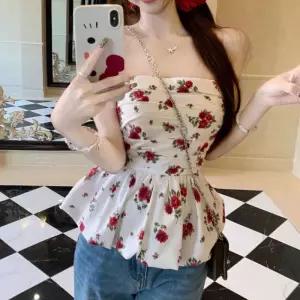 [오노마] ONM 오프숄더 플라워패턴 스모크주름 프릴 크롭 블라우스